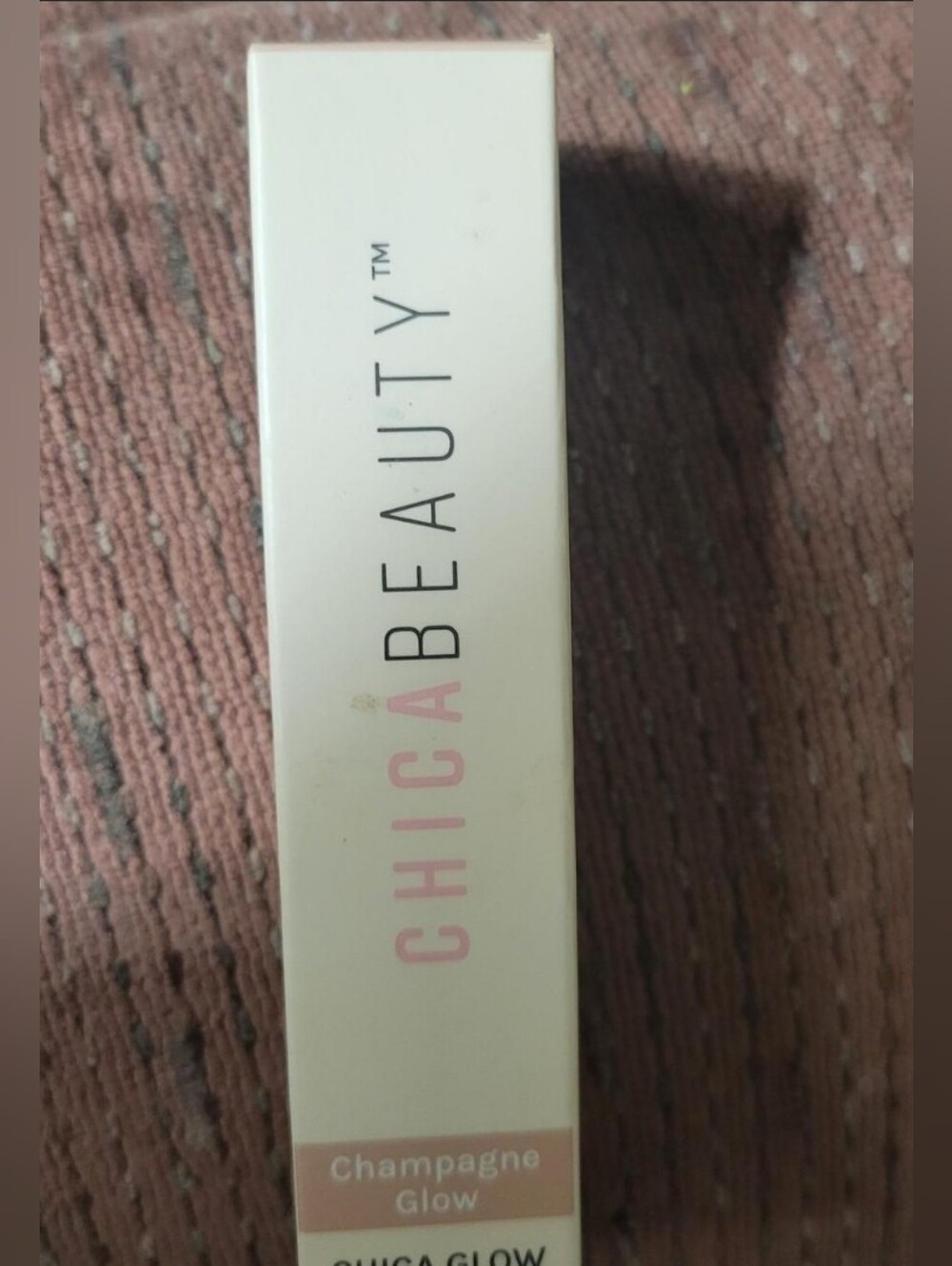 Chica Beauty Champagne Glow Highlighter Duo highlighter. 3.5g